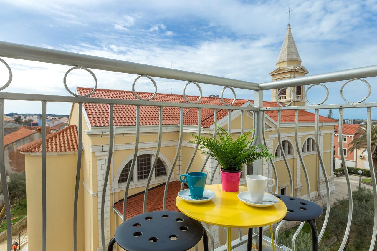 Apartments In City Center Ventus Novalja Exteriér fotografie
