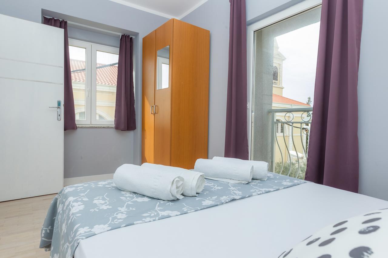 Apartments In City Center Ventus Novalja Exteriér fotografie